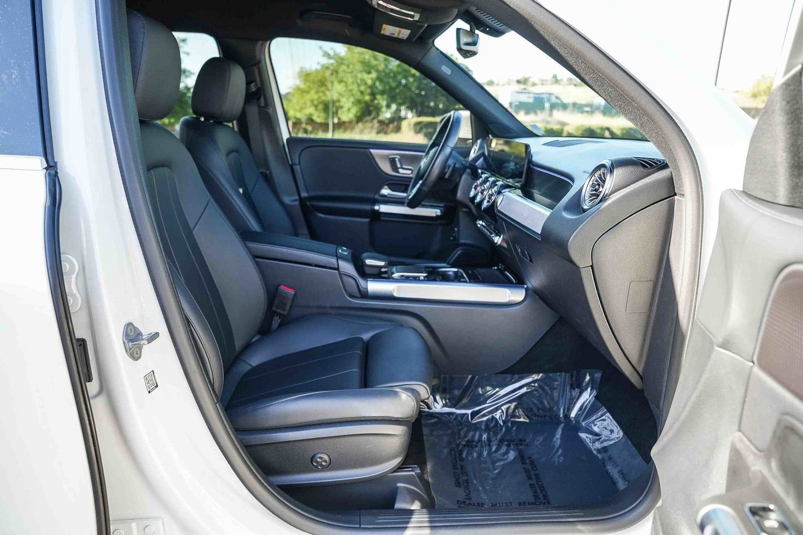 Used 2022 Mercedes-Benz GLB 250 image 17
