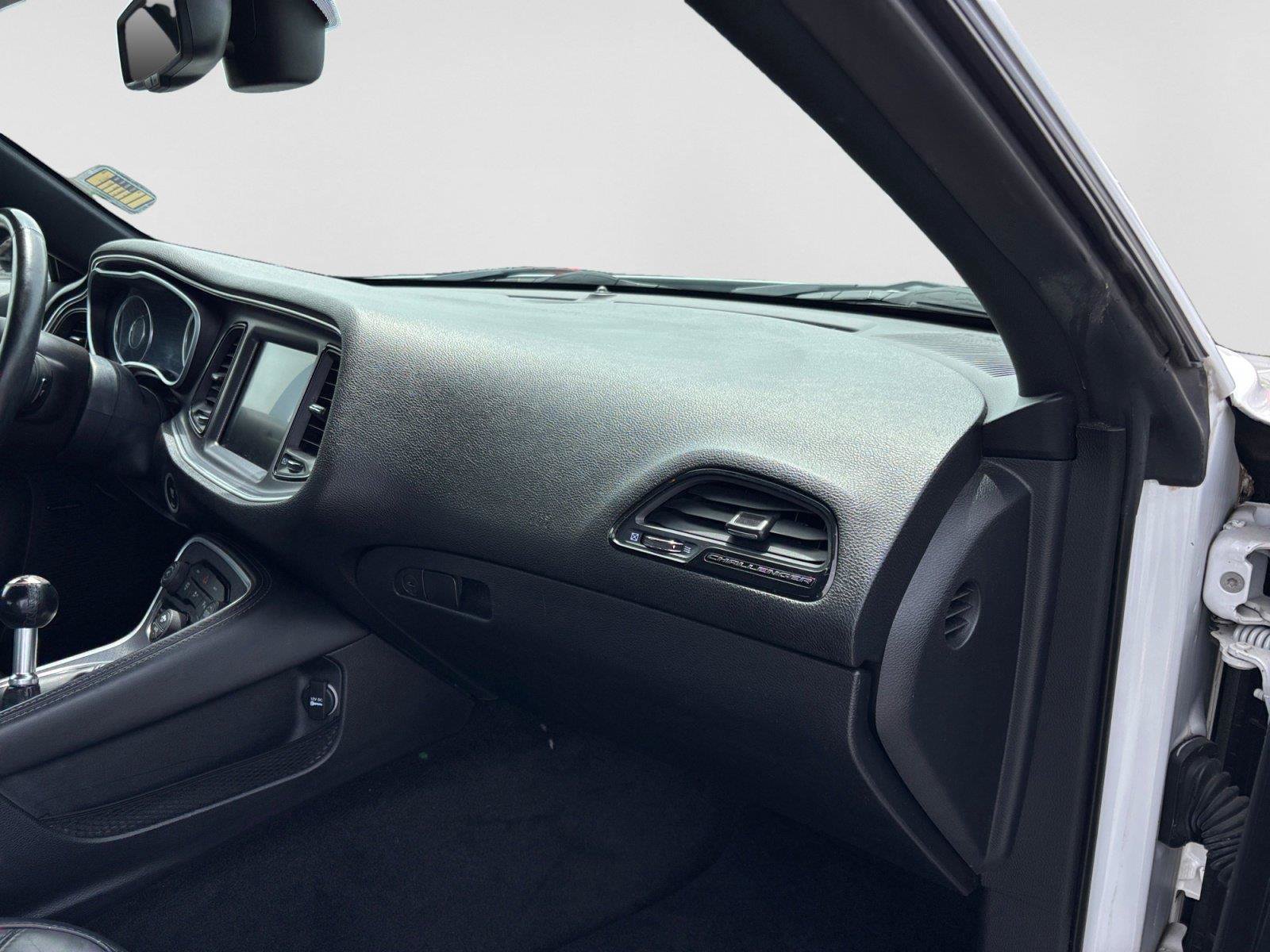 Used 2015 Dodge Challenger R/T Plus RWD image 42