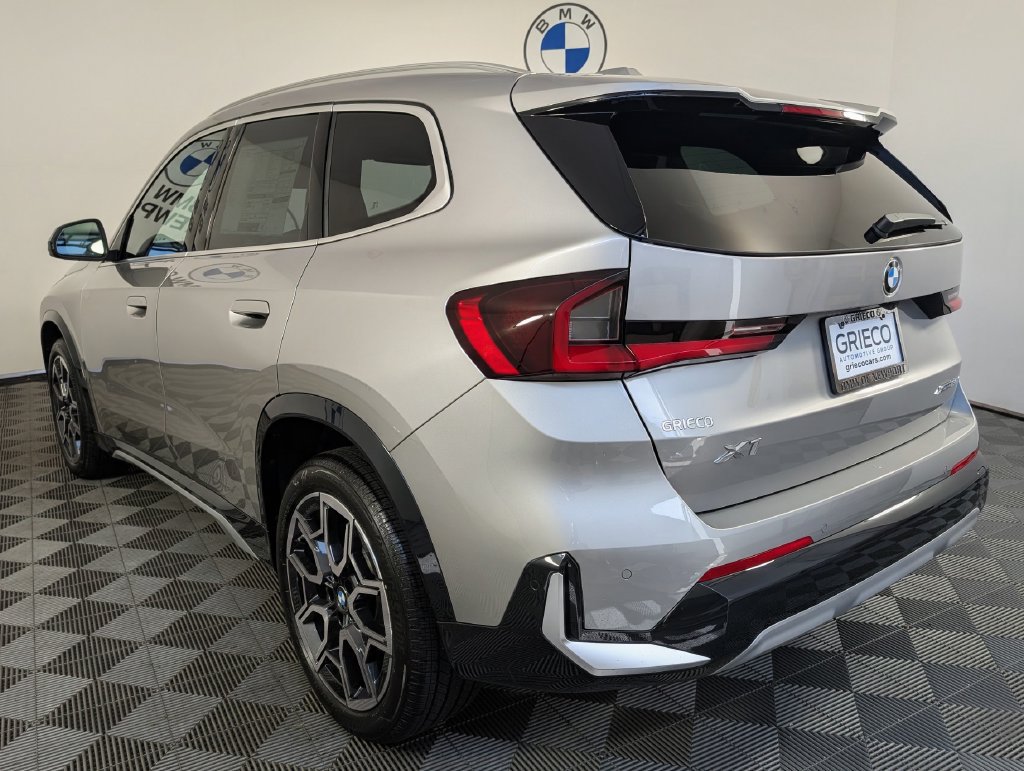 New 2026 BMW X1 xDrive28i w/ Technology Package AWD/4WD image 8