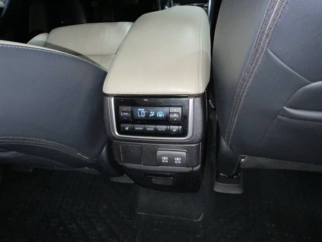 Used 2019 Subaru Ascent Limited AWD/4WD image 17