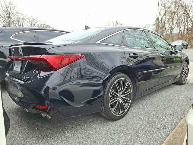 Used 2019 Toyota Avalon XSE w/ Protection Package image 4