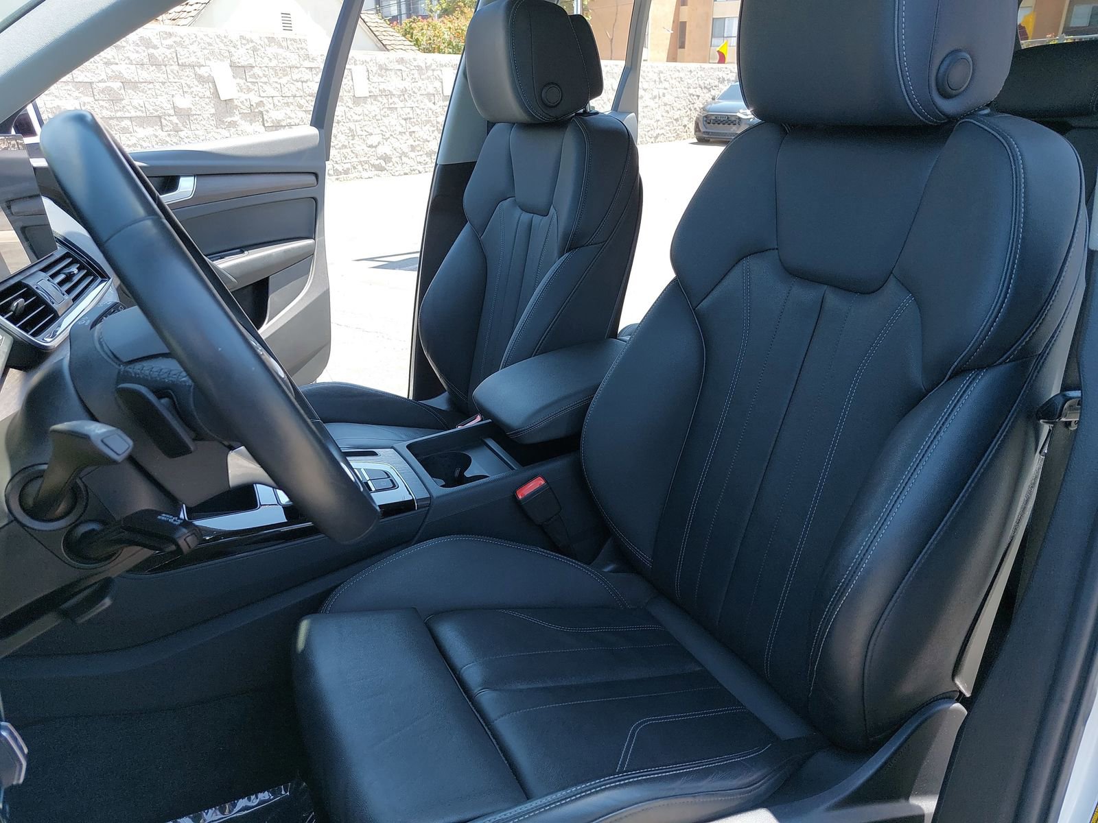 Used 2024 Audi Q5 e Premium w/ Convenience Package AWD/4WD image 15