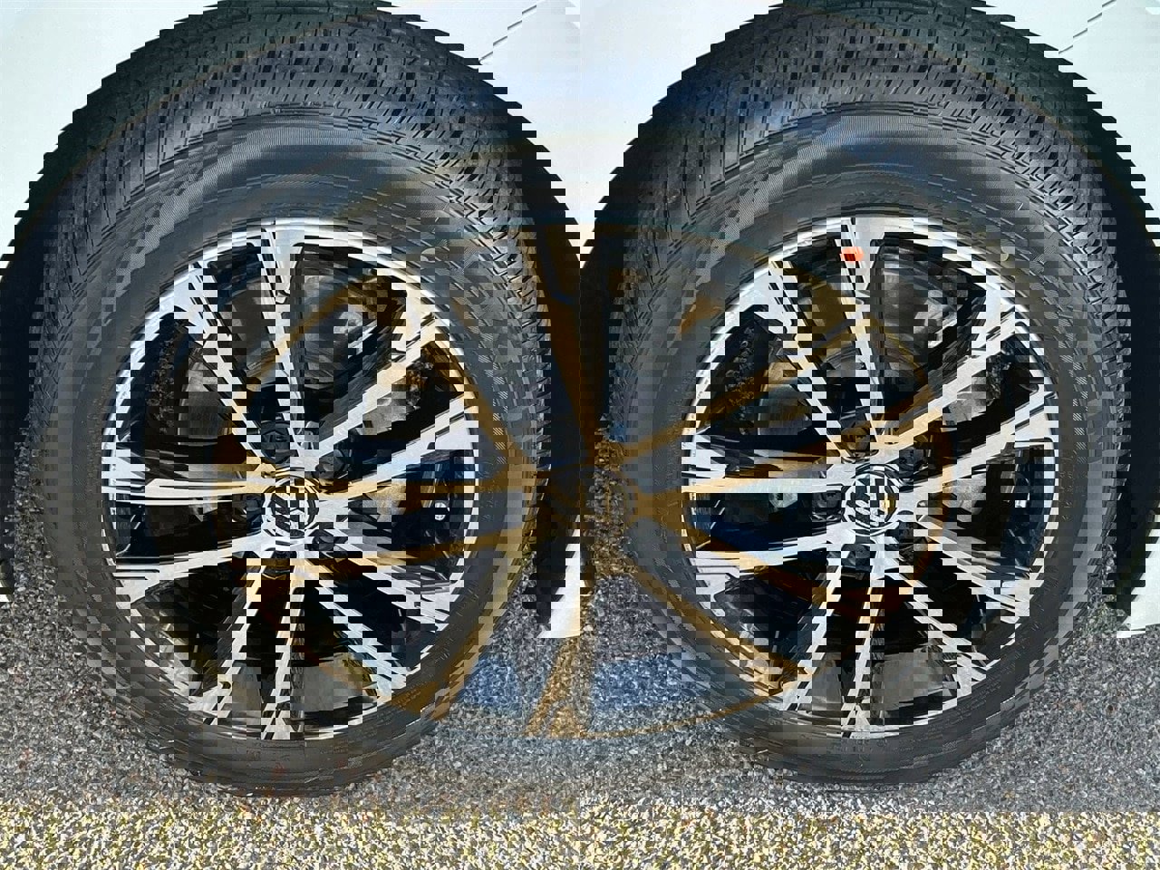 Certified 2023 Volkswagen Jetta Sport image 7