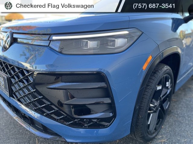 New 2026 Volkswagen Tiguan SE R-Line image 13