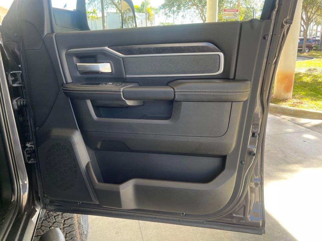 New 2022 RAM 2500 Big Horn w/ Level C Equiment Group image 24