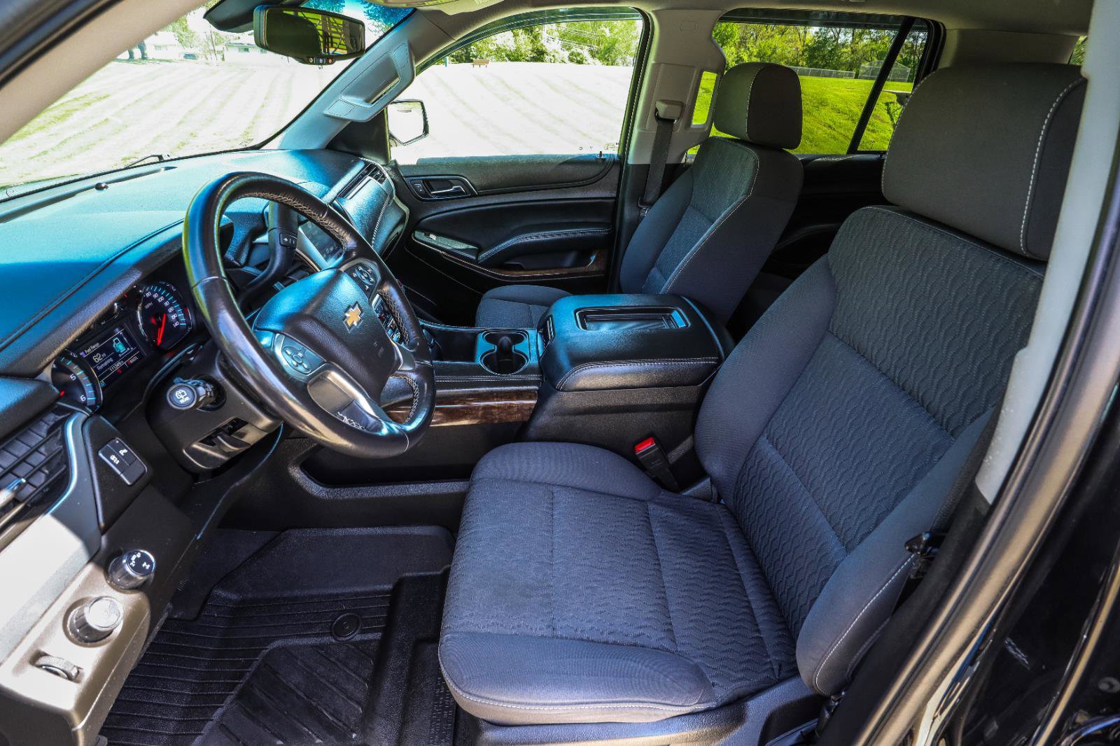 Used 2019 Chevrolet Tahoe LS AWD/4WD image 35