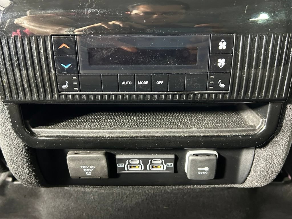 Used 2022 Jeep Wagoneer Series III AWD/4WD image 20