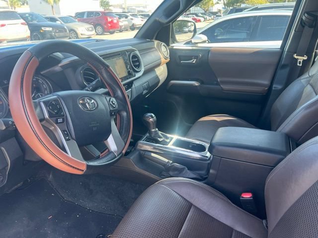 Used 2017 Toyota Tacoma Limited w/ Tow Package AWD/4WD image 4