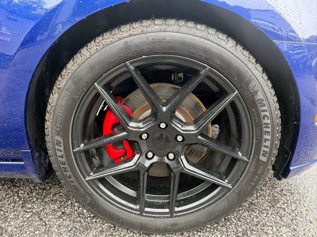 Used 2013 Ford Mustang GT Premium w/ Electronics Pkg RWD image 12