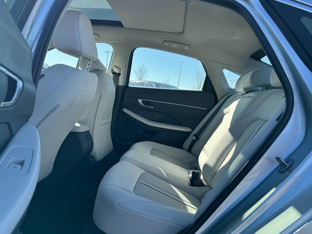 Certified 2024 Hyundai Sonata SEL w/ Convenience Package image 10