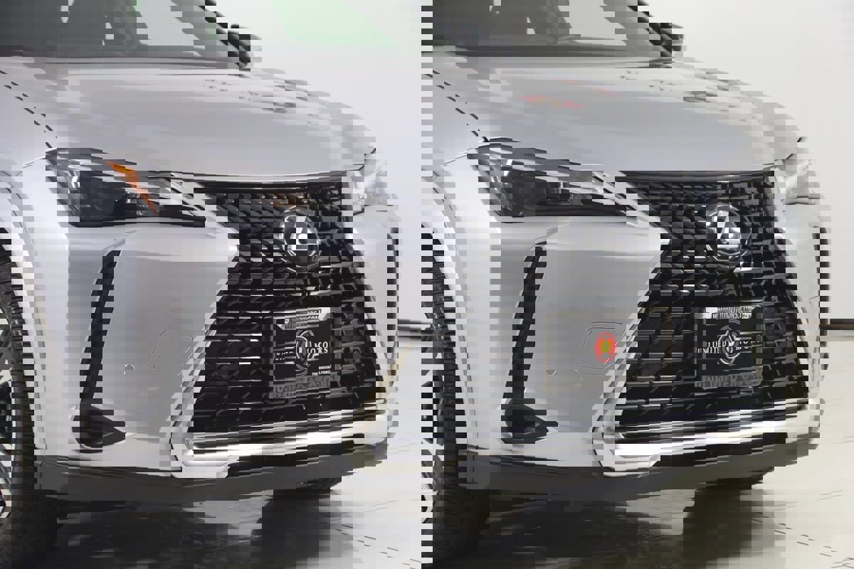 Used 2023 Lexus UX 250h AWD w/ Accessory Package (Z2) image 34