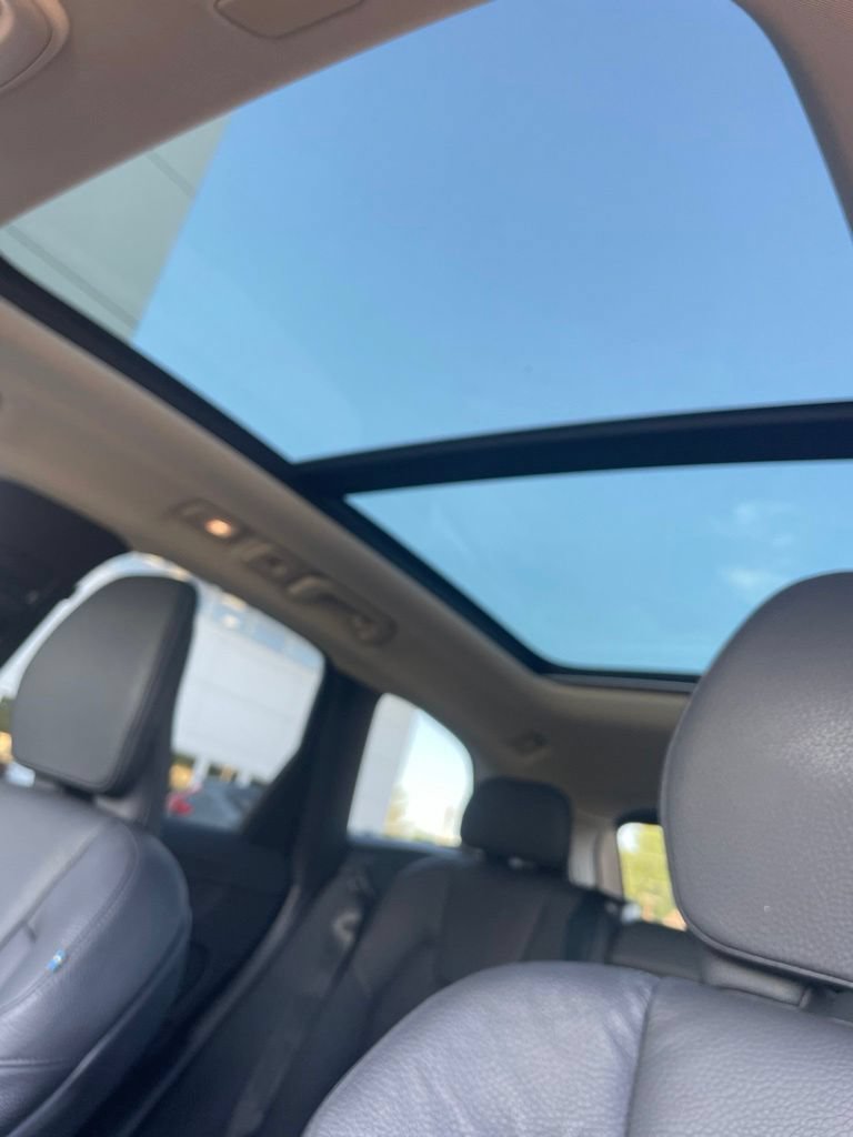 Used 2024 Volvo XC60 B5 Plus AWD/4WD image 28