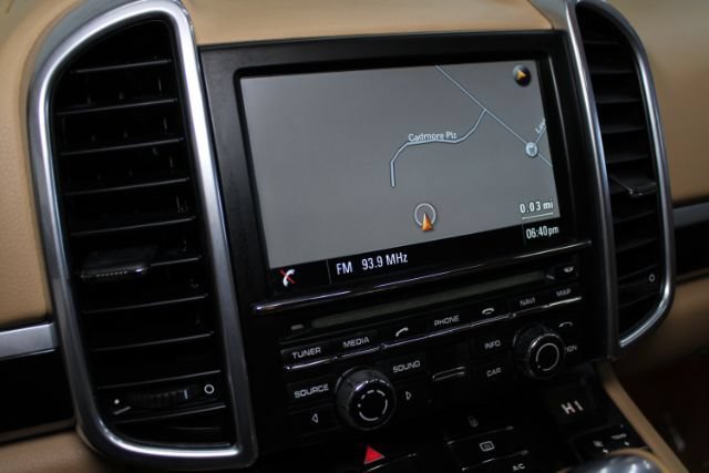 Used 2013 Porsche Cayenne AWD/4WD image 19