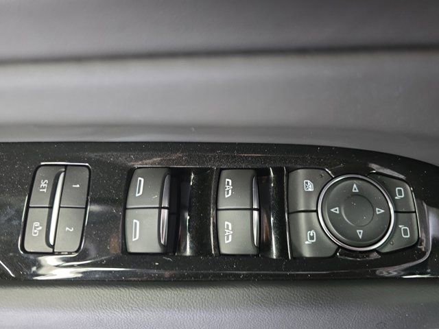 Certified 2023 Cadillac Escalade ESV Sport Platinum image 29