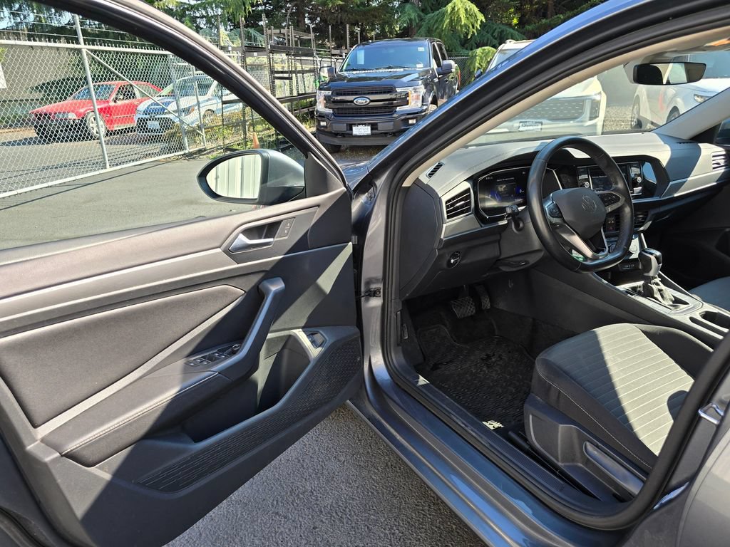 Used 2024 Volkswagen Jetta S FWD image 4