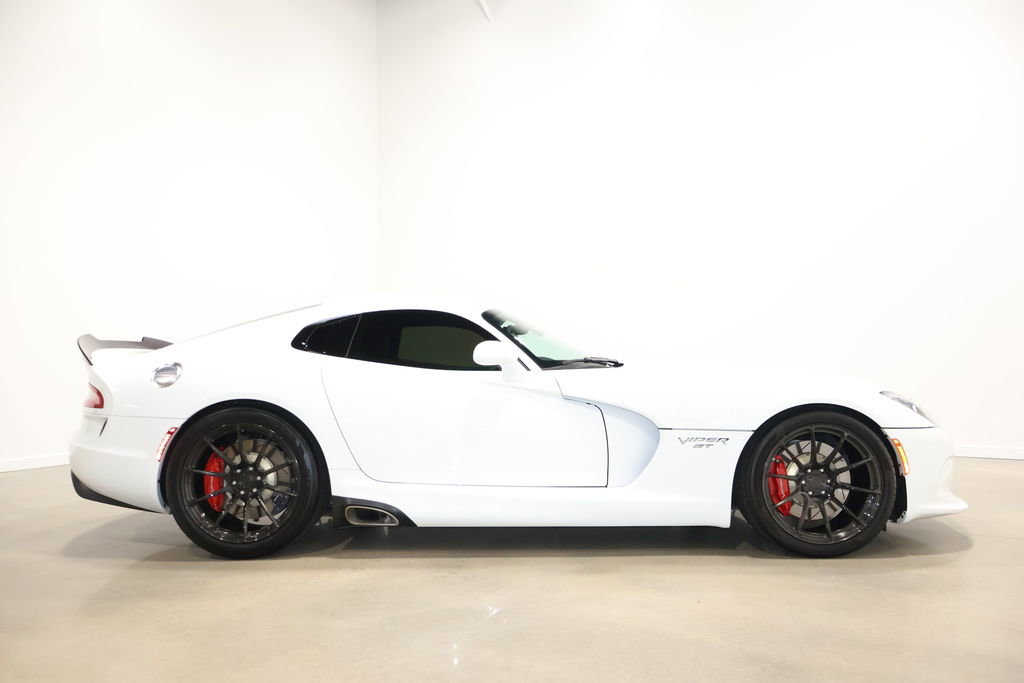 Used 2015 Dodge Viper w/ Quick Order Package 22J GT image 43