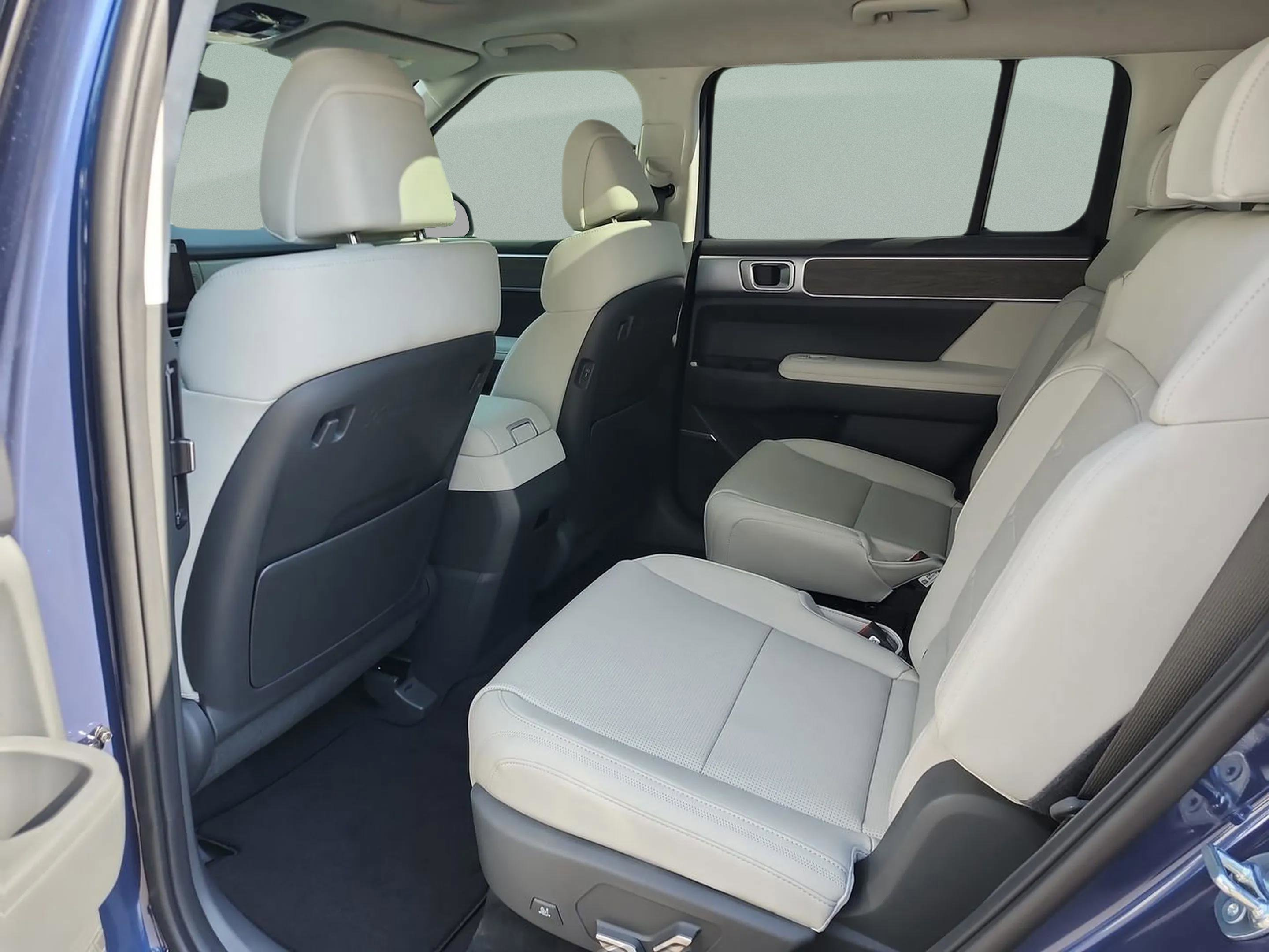 New 2026 Hyundai Santa Fe Calligraphy FWD image 19