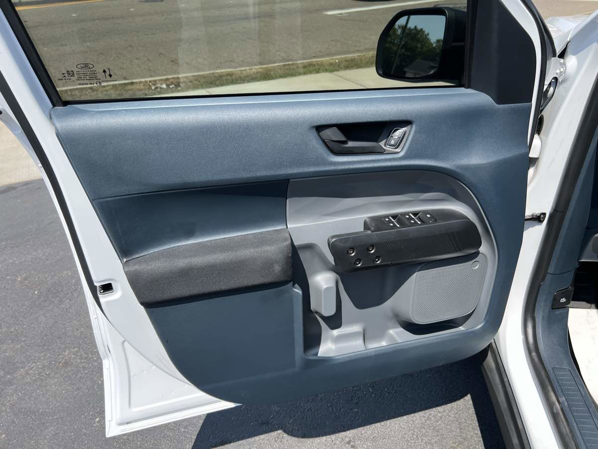 Used 2022 Ford Maverick XL image 12