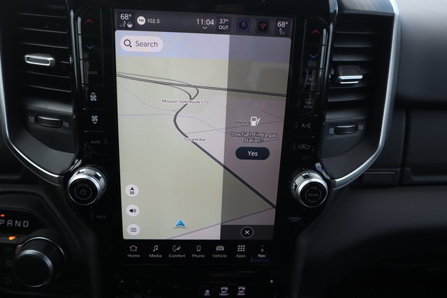 New 2026 RAM 1500 4x4 Crew Cab image 12