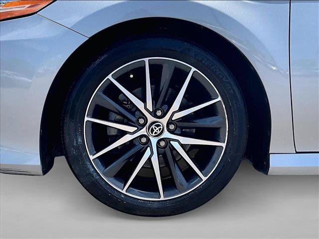 Used 2021 Toyota Camry XLE w/ Navigation Package FWD image 10