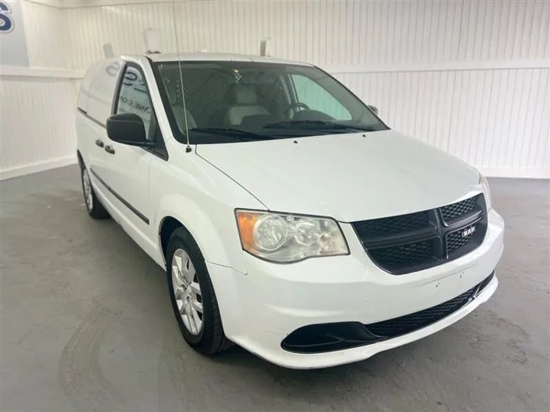 Used 2014 RAM C/V Tradesman image 3
