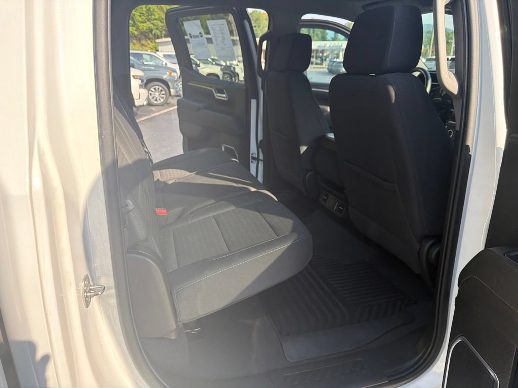 Certified 2024 Chevrolet Silverado 1500 LT AWD/4WD image 15