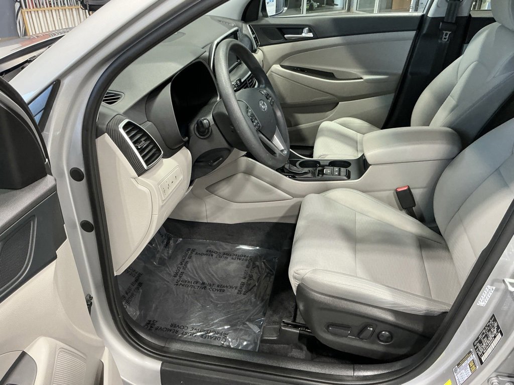 Used 2021 Hyundai Tucson Value w/ Cargo Package image 3