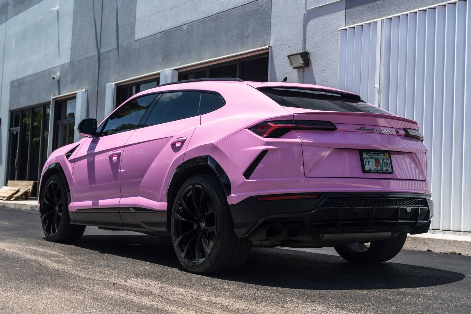 Used 2020 Lamborghini Urus AWD/4WD image 9