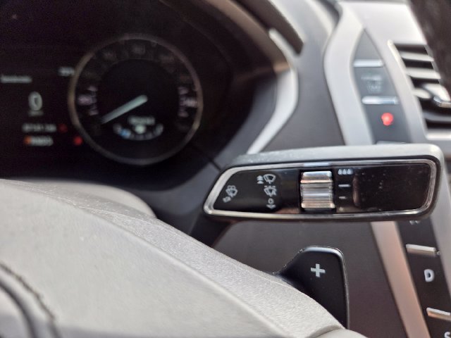 Used 2017 Lincoln MKZ Select w/ Select Plus Package AWD/4WD image 27