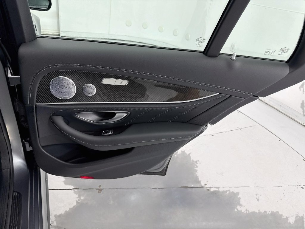 Used 2018 Mercedes-Benz E 63 AMG S image 26