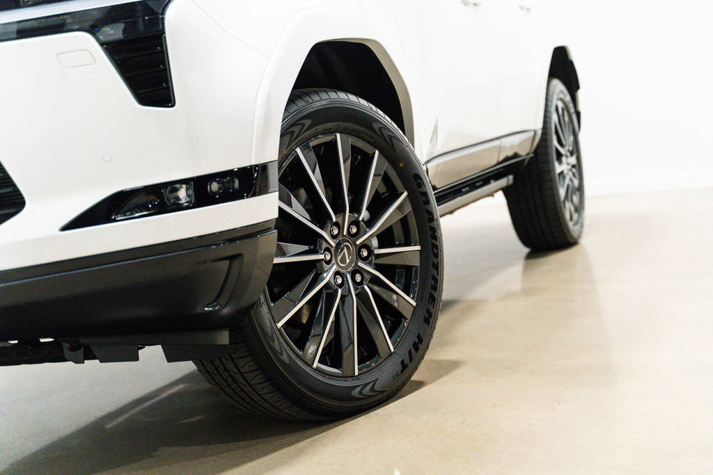 Used 2026 Lexus GX 550 w/ Accessory Package (2T) AWD/4WD image 99