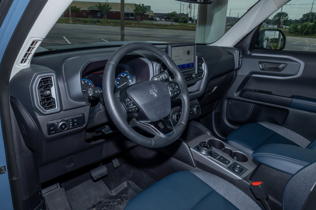 Used 2024 Ford Bronco Sport Outer Banks AWD/4WD image 11