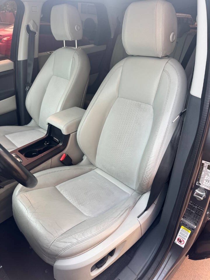 Used 2017 Land Rover Discovery Sport SE AWD/4WD image 12