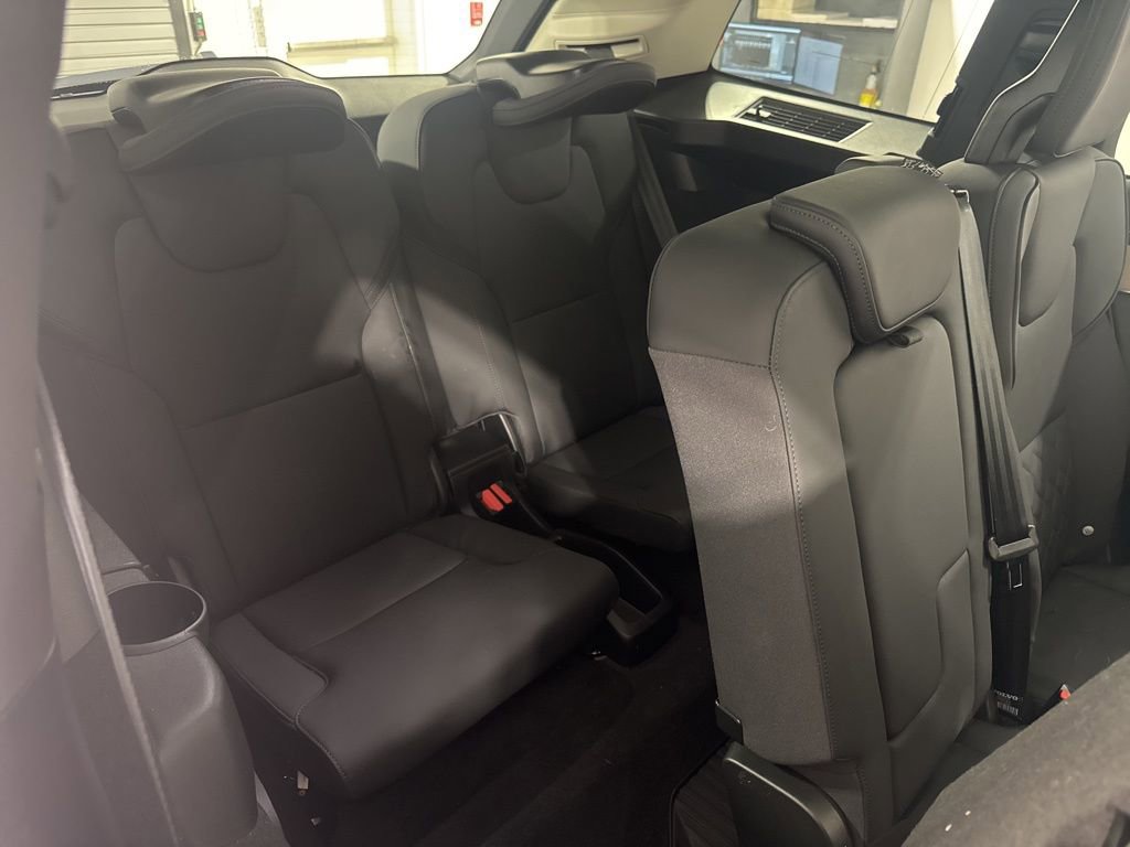 Used 2026 Volvo XC90 B6 Plus w/ Protection Package Premier image 29