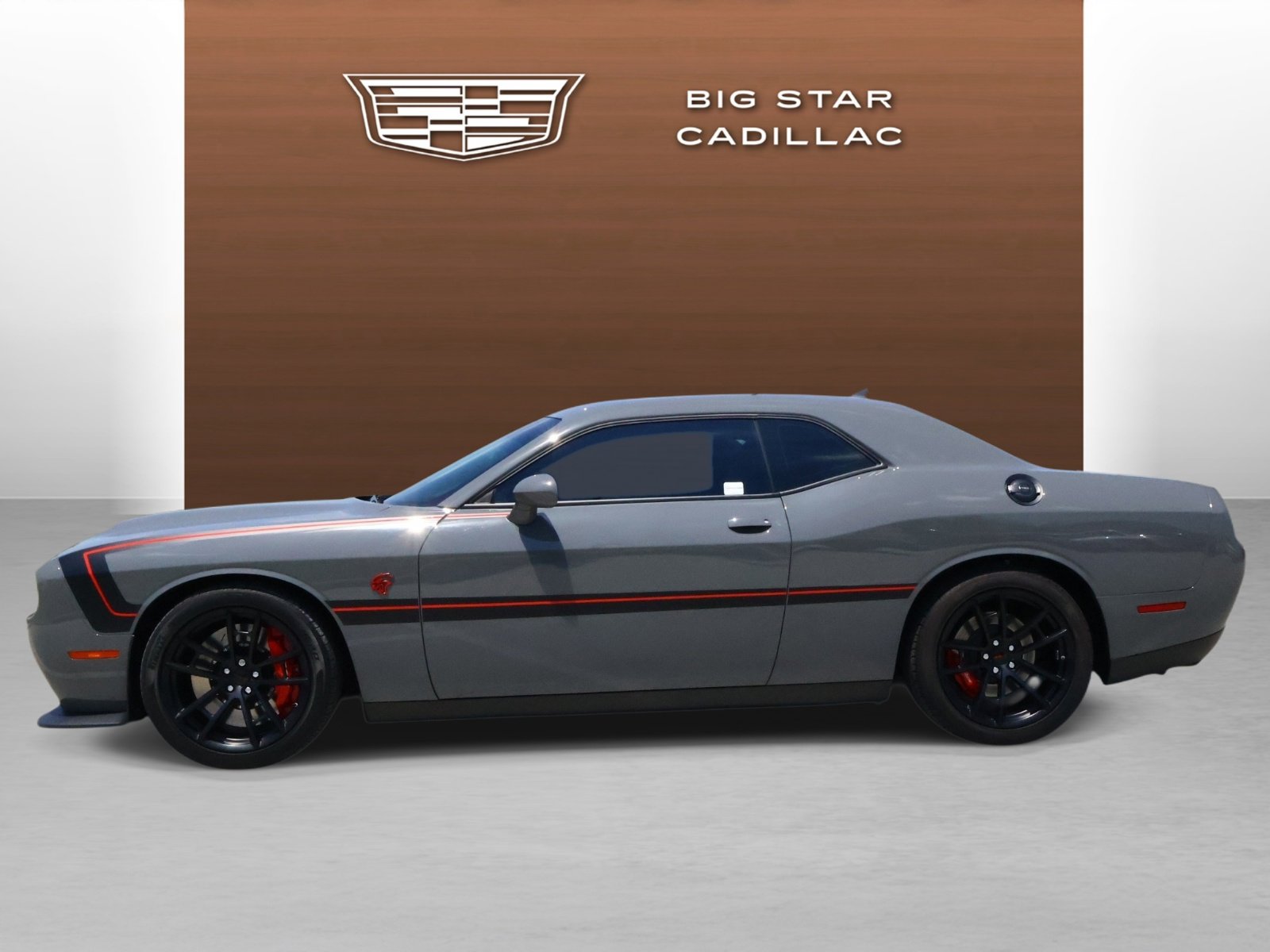 Used 2023 Dodge Challenger SRT Hellcat w/ Driver Convenience Group RWD image 2