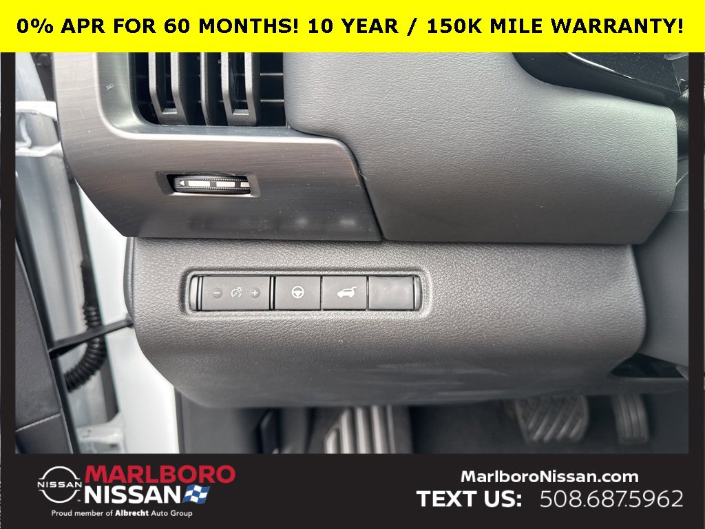 New 2025 Nissan Pathfinder SL image 31