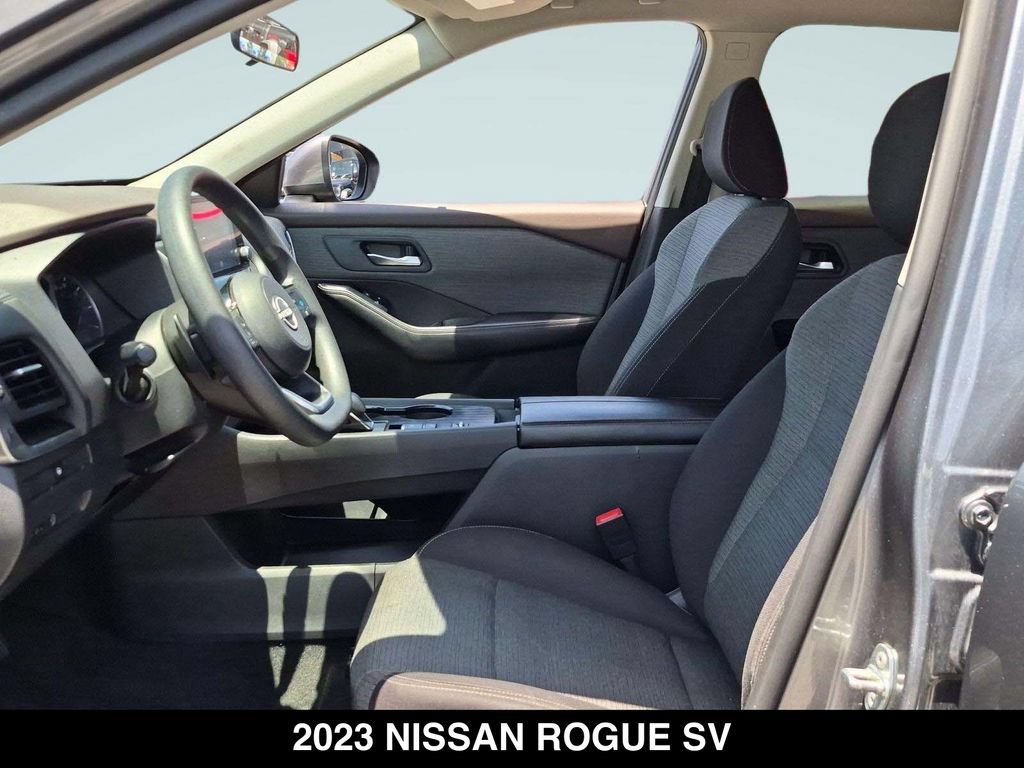 Used 2023 Nissan Rogue SV FWD image 14
