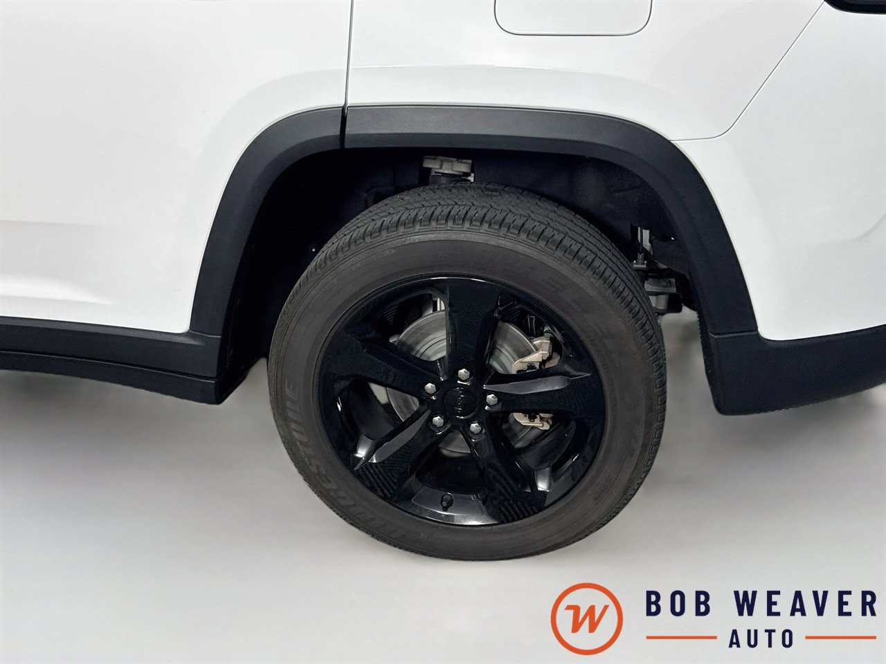Used 2023 Jeep Grand Cherokee Altitude AWD/4WD image 38