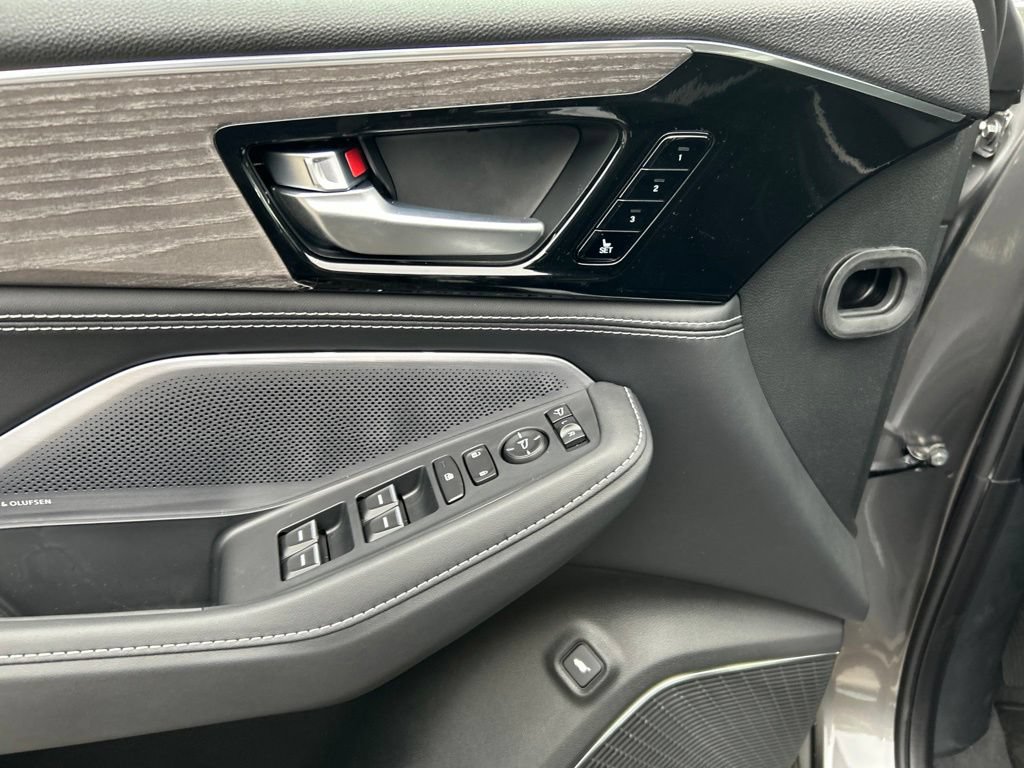 New 2026 Acura MDX w/ Advance Package AWD/4WD image 16