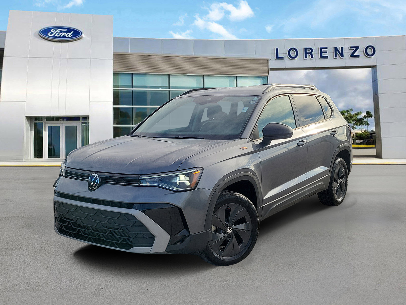 Used 2025 Volkswagen Taos S FWD image 1