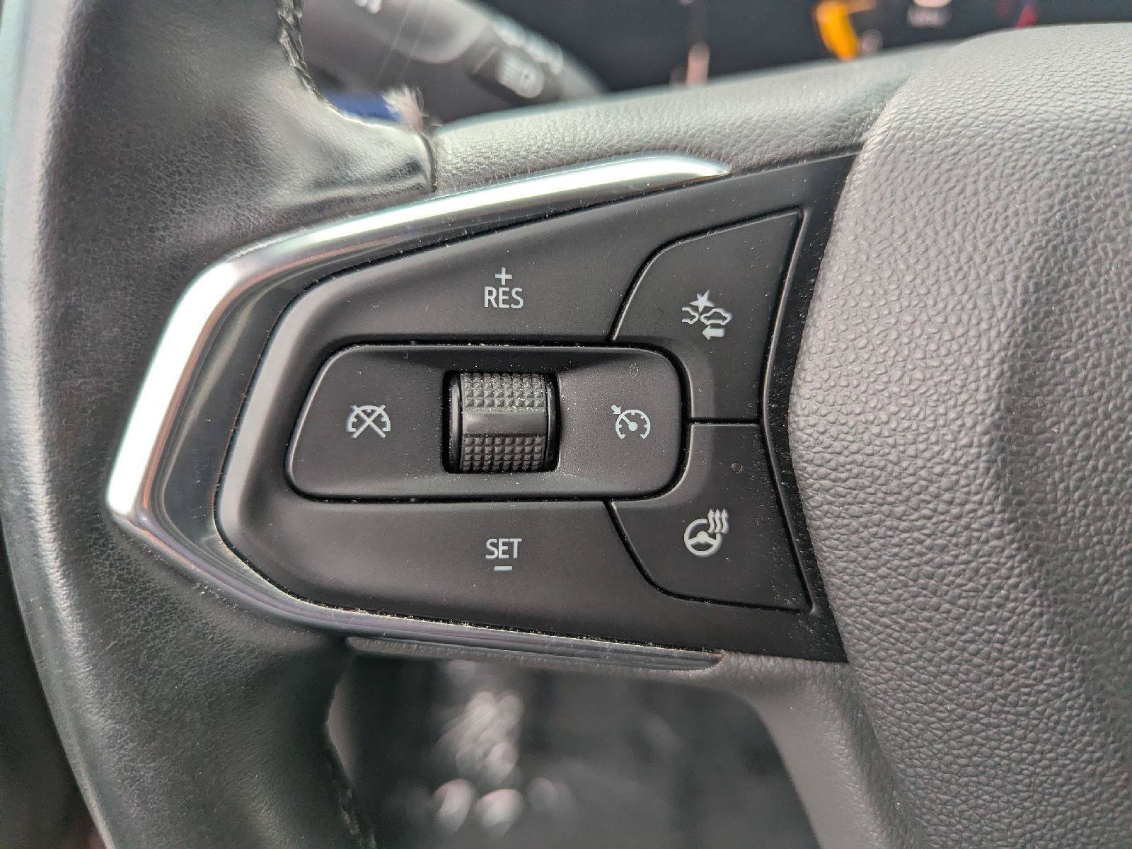 Used 2025 Chevrolet Trax LT w/ Driver Confidence Package FWD image 20