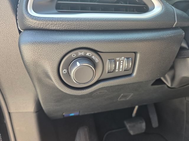 New 2027 Chrysler Pacifica Limited w/ S Appearance Package FWD image 23