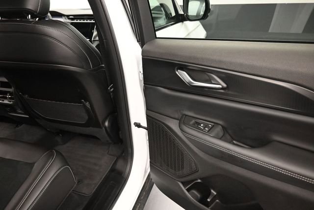 Used 2025 Jeep Grand Cherokee Altitude AWD/4WD image 20