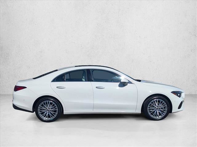 Used 2025 Mercedes-Benz CLA 250 image 4