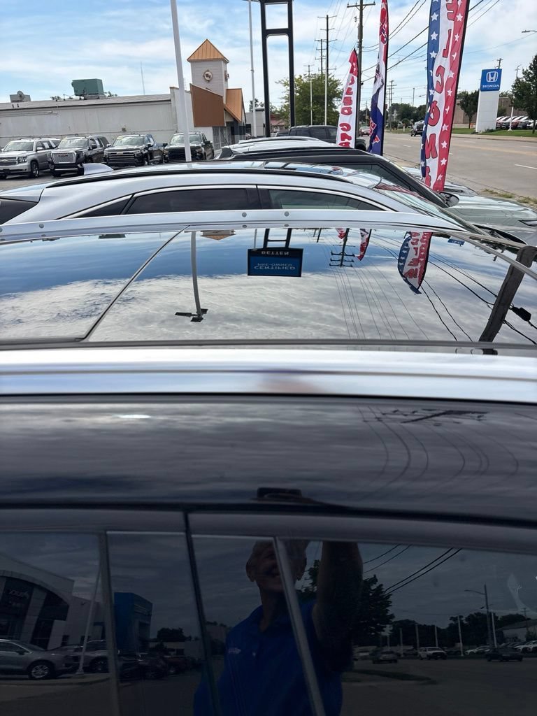 Used 2025 Chevrolet Blazer EV LT AWD/4WD image 4