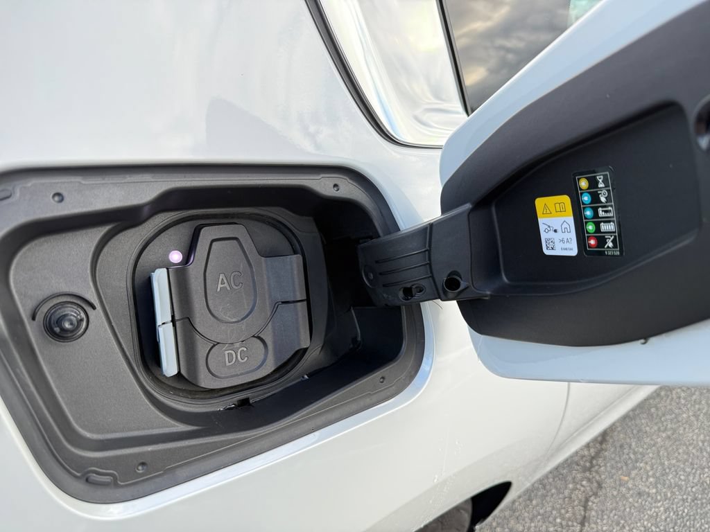 Certified 2023 BMW i7 xDrive60 AWD/4WD image 36