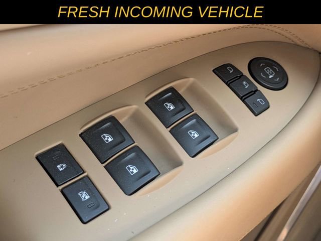 Used 2020 Cadillac Escalade Platinum RWD image 18