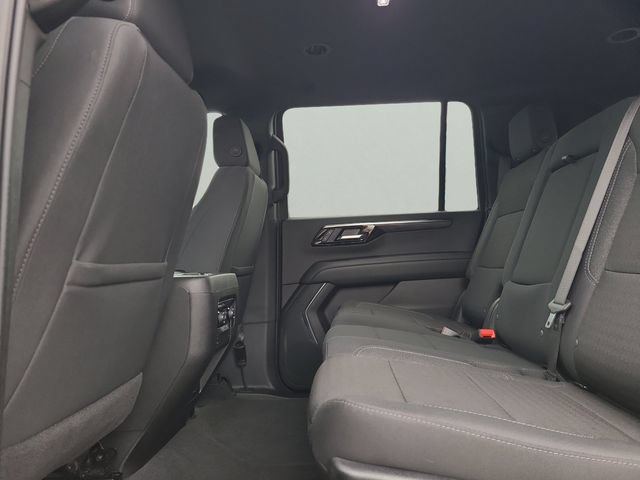 Used 2025 Chevrolet Suburban LS RWD image 11