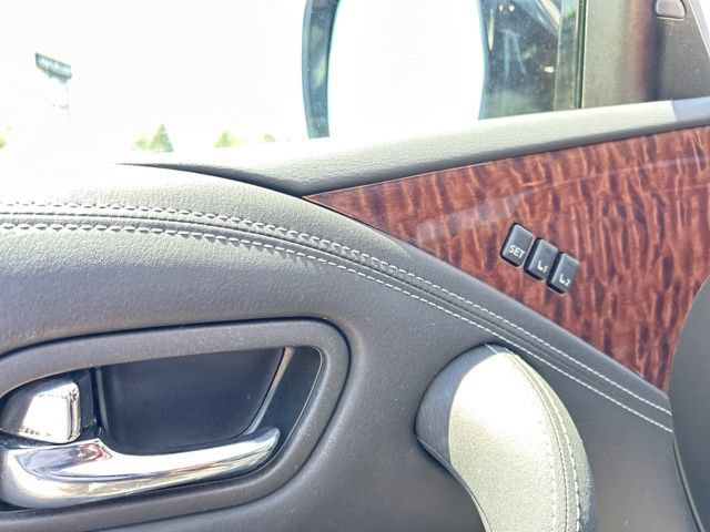 Used 2020 Nissan Armada SL w/ Premium Package AWD/4WD image 34