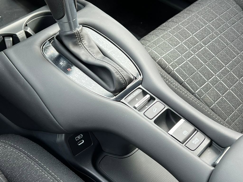 New 2026 Honda HR-V LX image 25